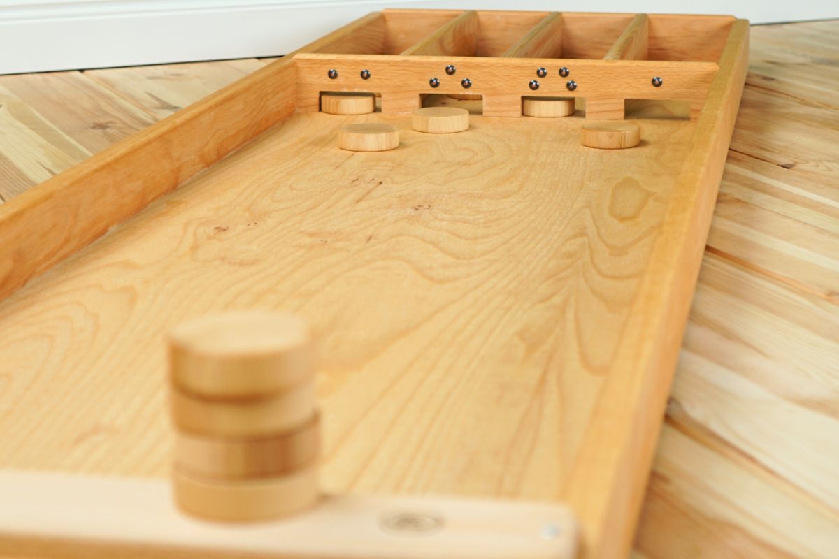 Shuffleboard Holz Brettspiel Pucks Geschicklichkeitsspiel Kinder Events Handgemacht Eifel (12) Kl Bunt ist besser.